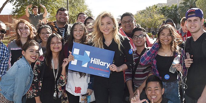 Actress Chloë Grace Moretz encourages college students to vote