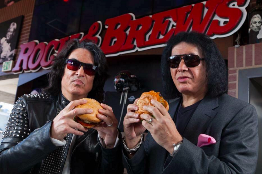 Gene Simmons and Paul Stanley spread some holiday cheer with free food and drinks