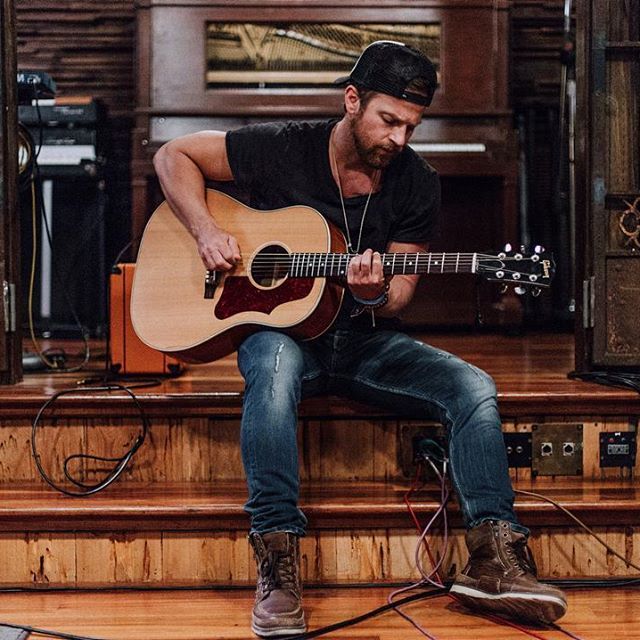 Country star Kip Moore gives back to the military with his new partnership