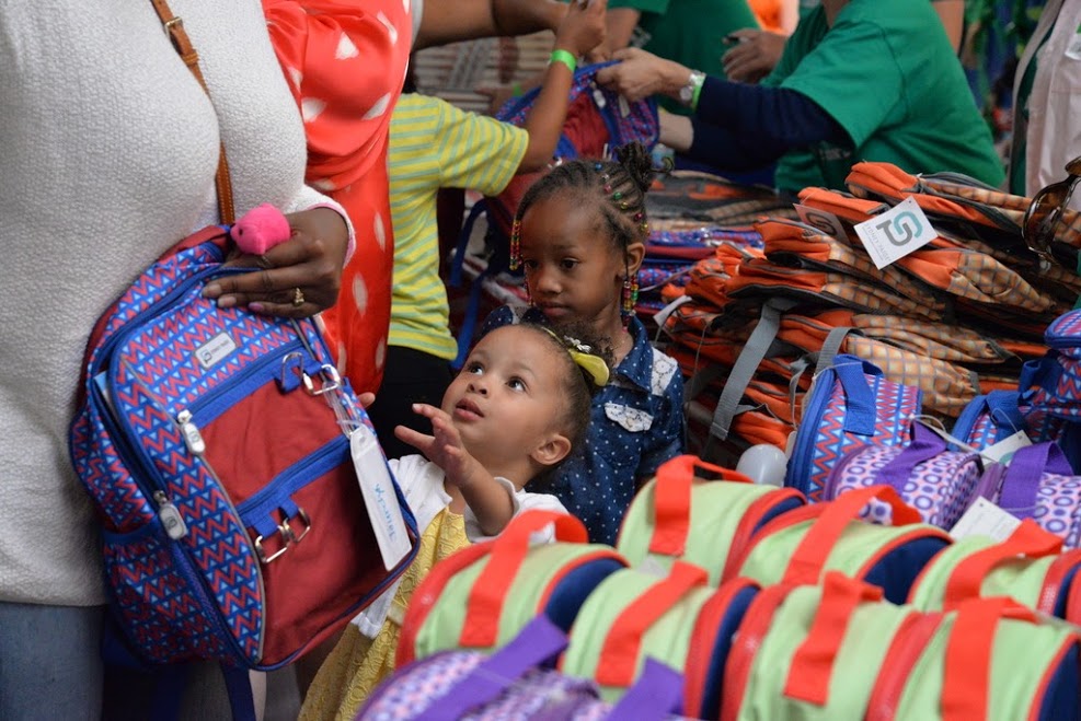 Help Out This Holiday Season With Sydney Paige – A Brand That Gives Back
