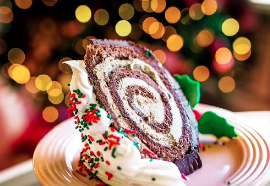 How To Make Disneyland’s Famous Yule Log Cake – Plus A Full Guide To The Park’s Holiday Treats!