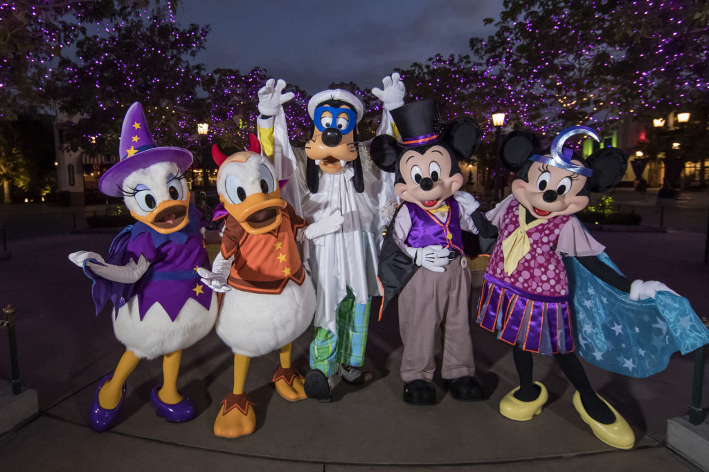 Cars Land Radiator Screams is in Full Throttle for Haul-O-Ween in Disneyland
