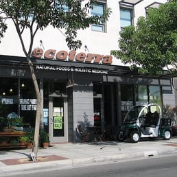 Wes Parker Discovers a Detox at EcoTerra that Works Wonders for the Body.