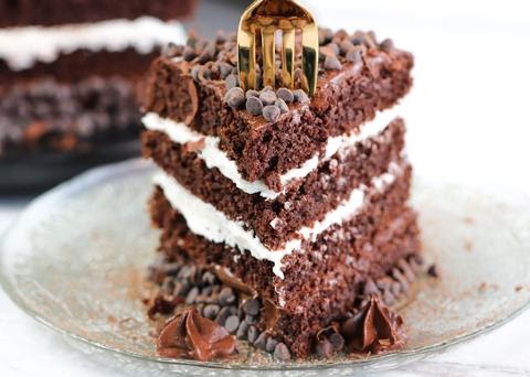 Let’s Bake with Good Dee’s for Dad this Year